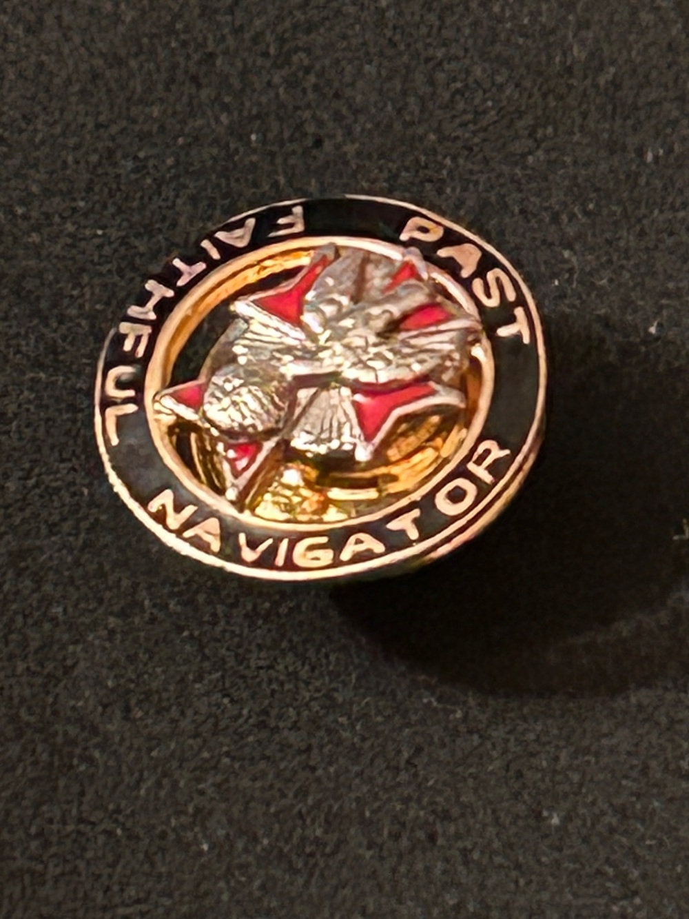 Knights Of Columbus Past Faithful Navigator 8 10k LAPEL PIN